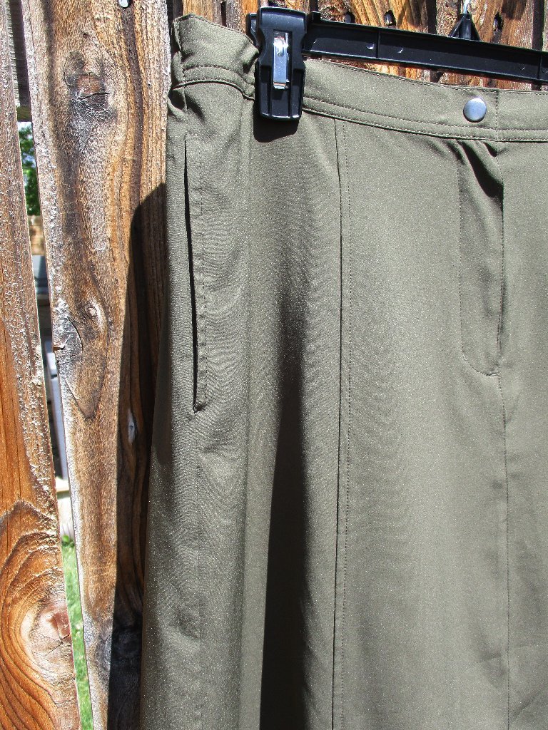 Travelsmith Olive Midi Length A-Line Skirt Lightweight Size L Side Pocket
